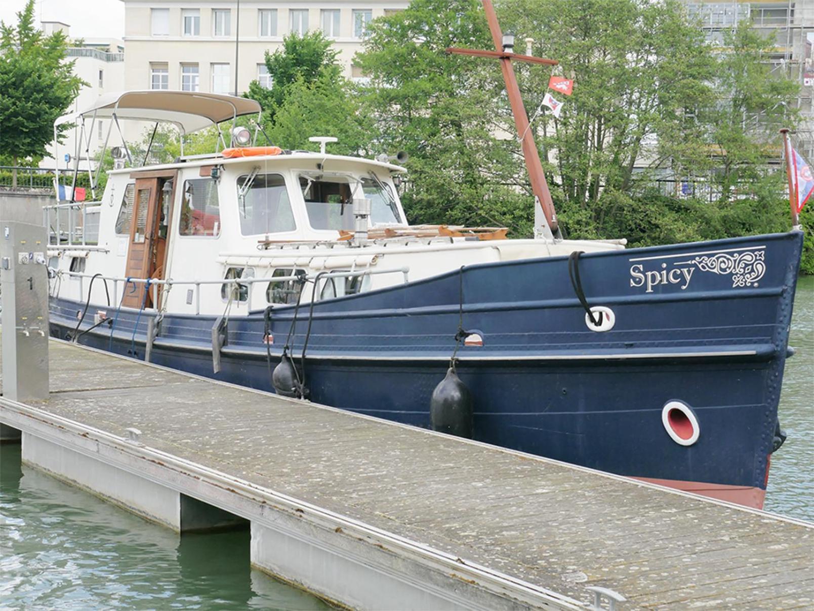 Spicy - Sejour Insolite Sur La Marne Meaux Ngoại thất bức ảnh